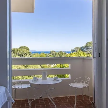 Avec Vue A Apartment *